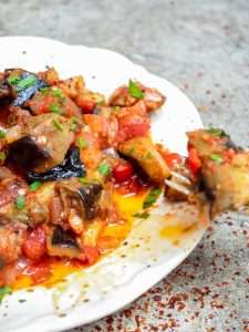 بادمجان ترکی در سس گوجه فرنگی